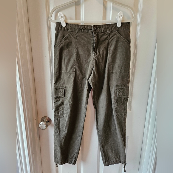 Sanctuary Olive Cropped Cargo Pants - Picture 2 of 6